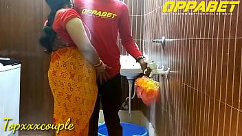Play Desi XXX bhabhi Fucked By Plumber.