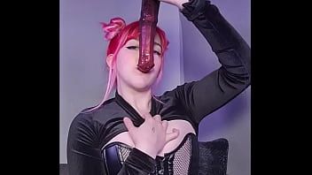 Play Extreme Deepthroat Showing Off Throat Distension