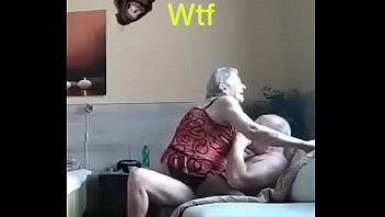 Play Old woman riding a dick