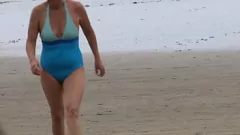 Play Bikini-Clad MILF Excites Crowd with Beach Fuck