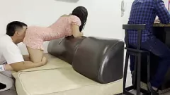 Big-Dicked Masseuse Fucks Cheating Japanese MILF Wife