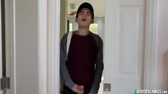 Play Blonde MILF Nicolette Shea fucks young paperboy Jordi El Nino Polla