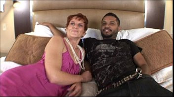Play Old skeezer is a real pleaser in Mature Porn Video