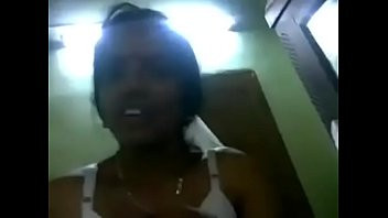 Play Kerala Chalakkudy Malayalam 32 yrs old married, hot and sexy aunty Mrs. Kumudha showing her full nude body and sucking her lover’s cock viral porn video # 19.04.2016.