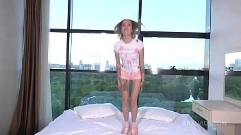 Play First Anal Casting for Petite 18 yo Goldie Small, with a Body Weight of Only 37 kilograms VG032