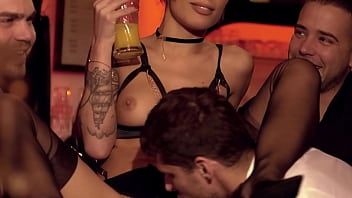 Play Nikita Bellucci in front of 4 men